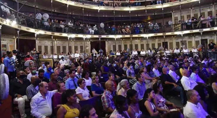 Gala cultural saluda en Cuba el Día de la Rebeldía Nacional