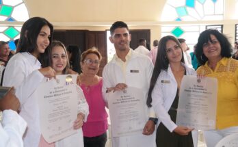 Nuevos profesionales de Salud Pública recibieron el título de graduados en Florida