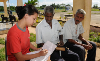 Trabajo social en comunidades vulnerables. Foto: Juventud Rebelde