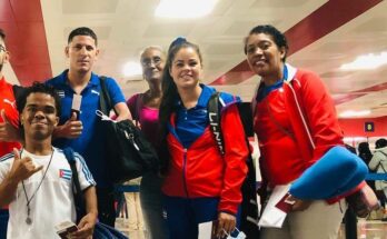 Floridano Manuel del Rosario Pargas representa a Cuba en el evento Parabádminton (Izquierda)