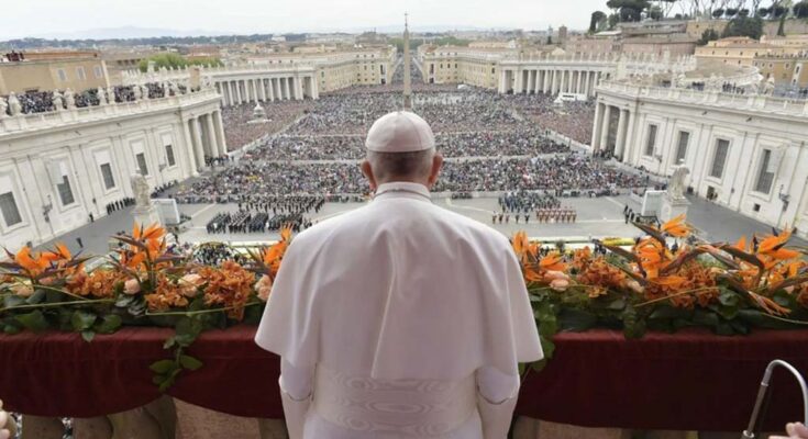 Papa Francisco pidió en misa navideña acabar con las guerras y el hambre