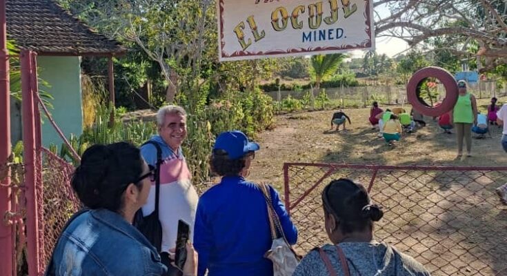 Analizan en Florida política de soberanía alimentaria en sector educacional