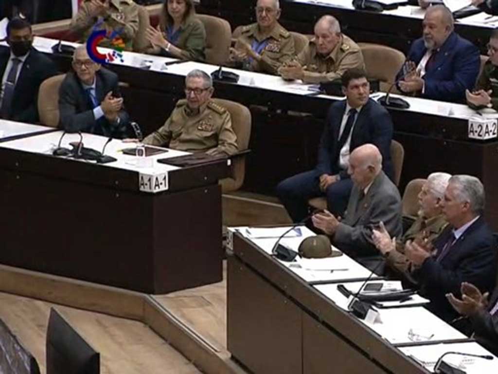Participa Raúl Castro en sesión constitutiva del Parlamento de Cuba