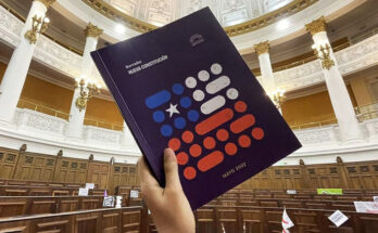 Comité de expertos constitucionales de Chile continúa debates