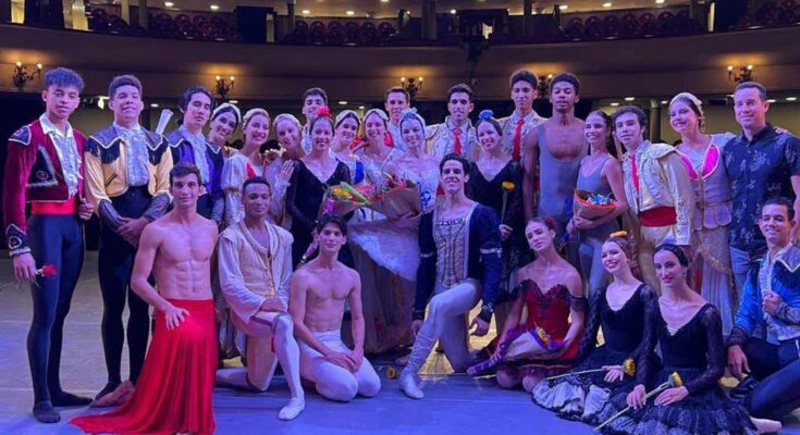 Presidente de Costa Rica asistió a actuación Ballet Nacional de Cuba
