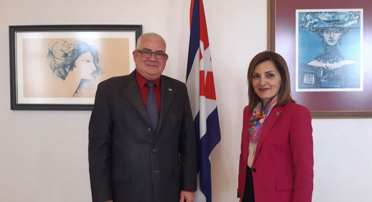 Visita embajada cubana delegación azerbaiyana que viajará a La Habana