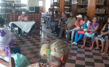 Biblioteca municipal de Florida acogió celebración del Día del Idioma