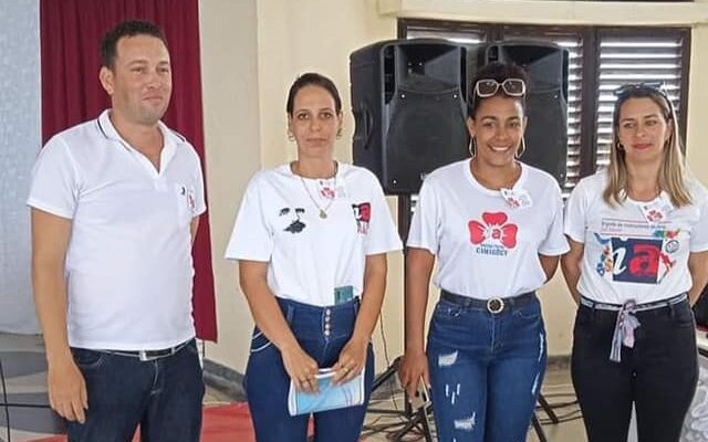 Elegida nueva directiva de la Brigada de Instructores de Arte de Florida