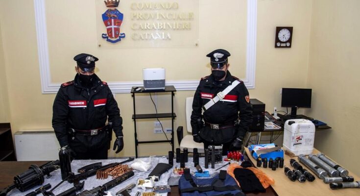 Arrestan en Italia a mafiosos y ocupan armas de alto calibre