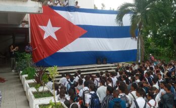 Reflexionan en escuela floridana sobre al uso y el tráfico de drogas