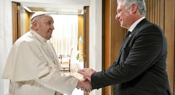 Presidente de Cuba fue recibido por el papa Francisco en el Vaticano