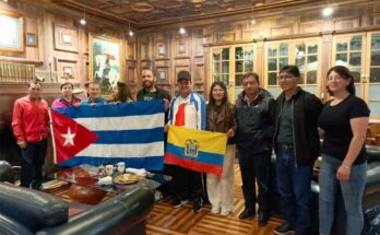 Ecuatorianos viajan a Cuba para integrar brigada de solidaridad