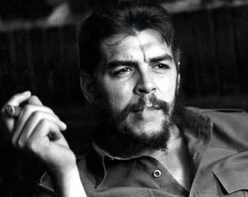 Che Guevara siempre presente en juventud de Cuba