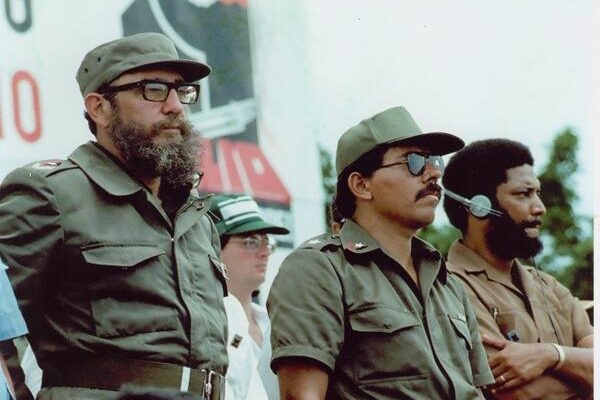 Y… en eso llegó el Comandante en Jefe Fidel Castro a Nicaragua