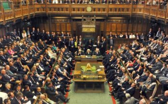 Parlamento británico aprueba controvertida ley antiinmigrante