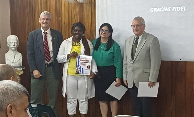 Regresa a Cuba desde Guatemala grupo de colaboradores de la salud