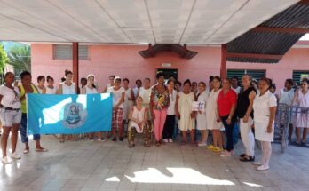 Organización femenina de Florida reconoce al colectivo del hogar materno