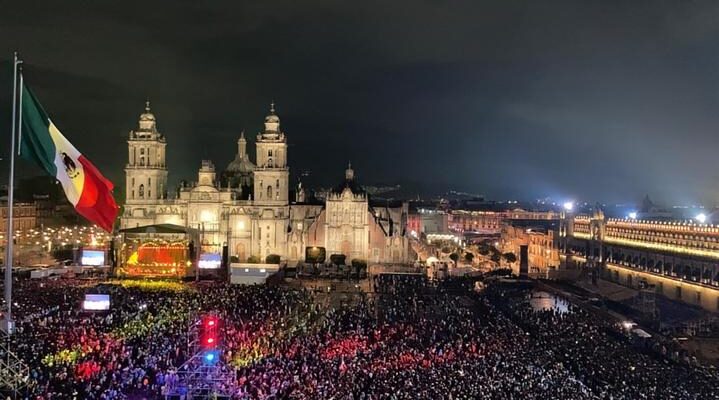 Penúltimo Grito de Independencia de Amlo honró a héroes de México