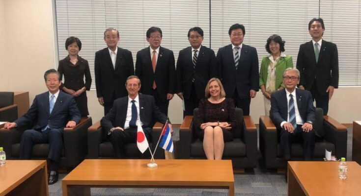 Reconocen labor de parlamentarios nipones pro relaciones Cuba-Japón