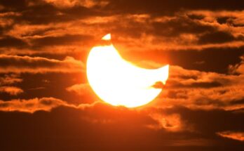 Desde el Caribe los costarricense divisan el eclipse anular del Sol