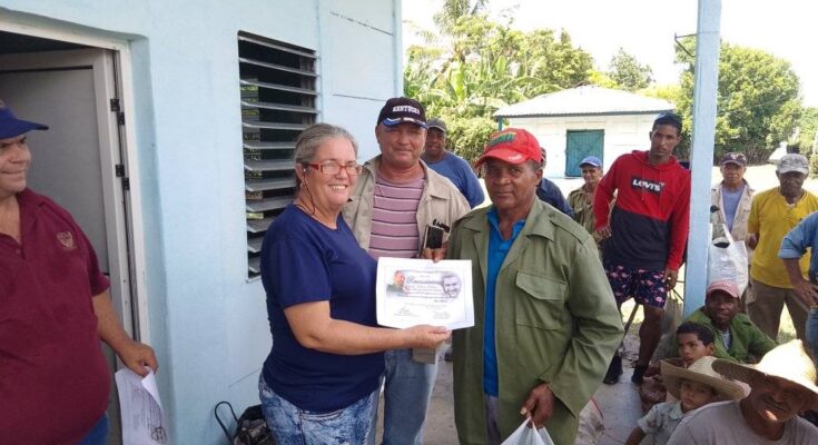 Reconocen desempeño de la guerrilla productiva que apoya labores agrícolas