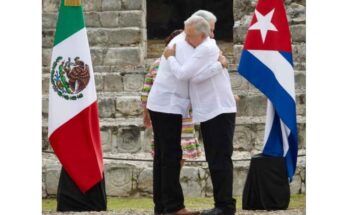 Presidente de Cuba felicita a AMLO por cumpleaños
