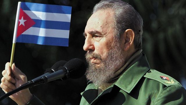 Rinden colaboradores cubanos en Maldivas tributo a Fidel