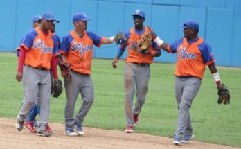 Gallos buscan asegurar subserie ante Matanzas en béisbol cubano