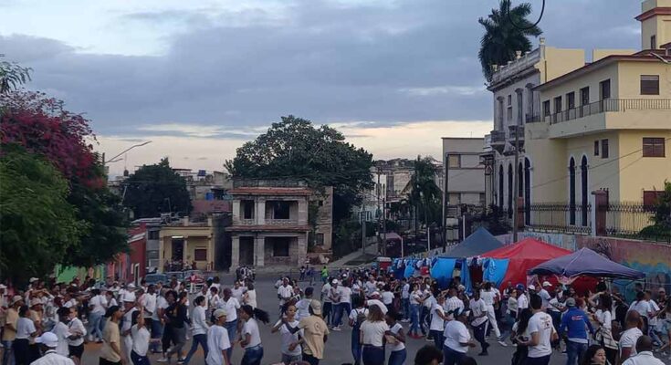 Megarueda de casino cubana vuelve a ensayar para Récord Guinnes