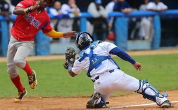 Artemisa por completar caza de leones en semifinal de béisbol cubano