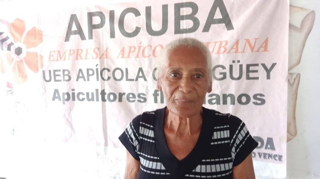 Gelania Cabrera Morales Reina indiscutible de la Apicultura en Florida