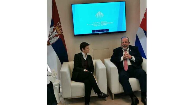 Primer ministro de Cuba sostuvo encuentro con par de Serbia