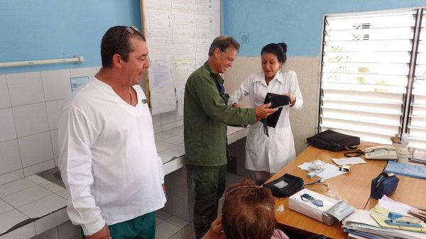 Amigos solidarios donan instrumental médico al municipio de Florida