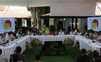 Gobierno de Colombia y guerrilla del ELN inician diálogo en Venezuela