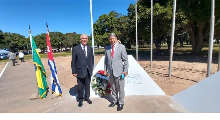 Rinden homenaje a Martí en Brasil y evocan su pensamiento y legado
