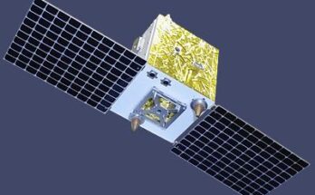 Entra en órbita lunar satélite paquistaní