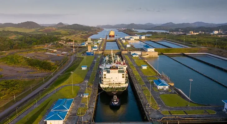 Sequía disminuye tránsito diario de buques por Canal de Panamá