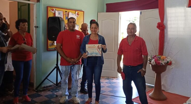 Mi Escuela Educa, estimula la mejora de los centros docentes de Florida
