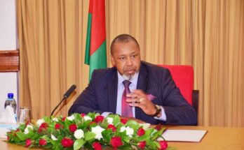 Lamenta presidente de Cuba fallecimiento de vicemandatario de Malawi
