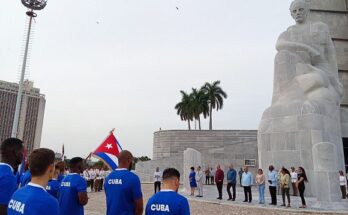 Abanderan a las delegaciones cubanas olímpicas y paralímpicas para los Juegos de París 2024