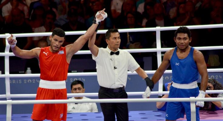 Cubano Erislandy Álvarez a octavos en boxeo olímpico. Foto: Ricardo López Hevia
