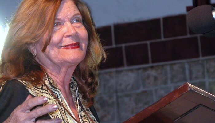 Homenajeará provincia de Cuba a poetisa Carilda Oliver Labra