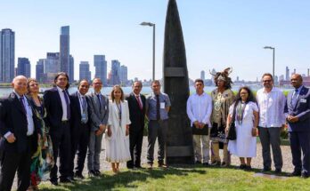 Un monumento al compromiso de los firmantes con la paz en Colombia