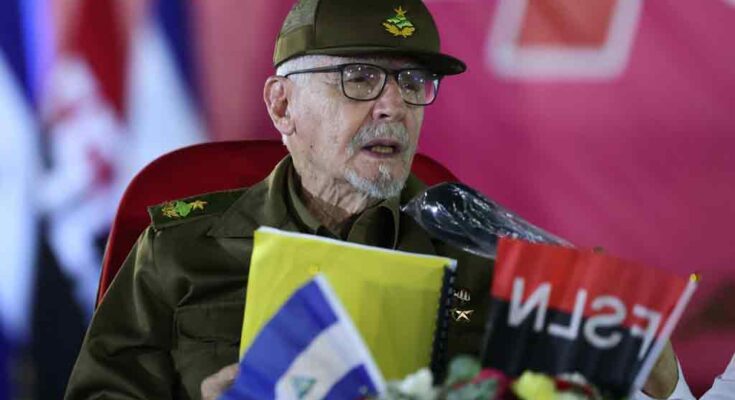 Ramiro Valdés: nos guían los ejemplos de Sandino, Martí y Fidel