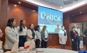 Avizoran nueva etapa en turismo de Bolivia hacia Cuba