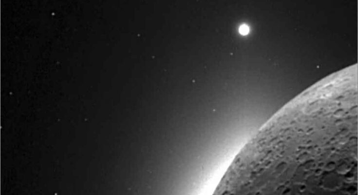Demuestran origen de atmósfera de la Luna
