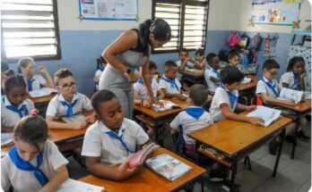 Cuba garantiza educación con calidad pese a limitaciones de recursos