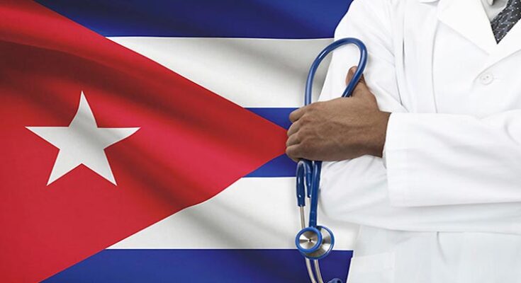Recibe Dominica otro grupo de médicos de Cuba