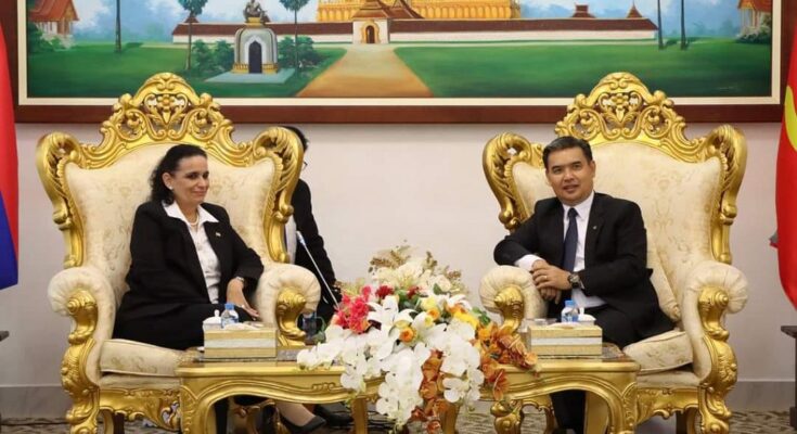 Presidente de Laos recibió a fiscal general de Cuba (+Foto)