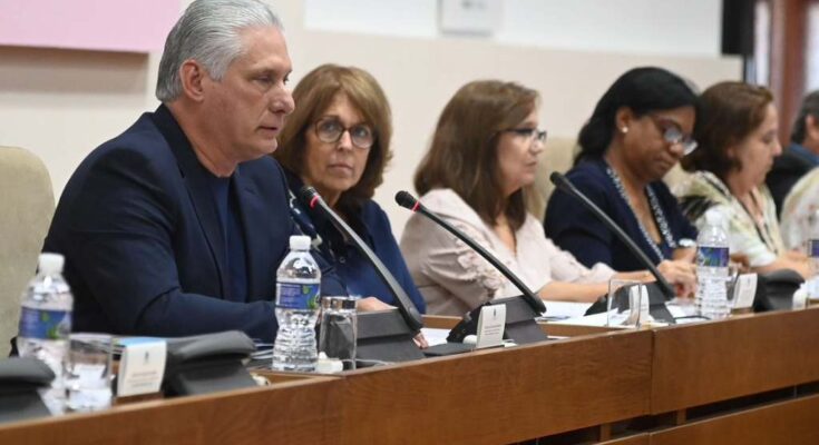 Díaz Canel: Cultura y Educación son antídotos contra la manipulación